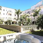 Sea Garden - 4*