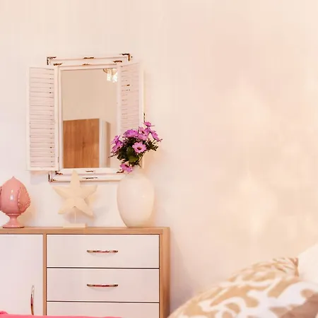 Bed & Breakfast Sea Garden -